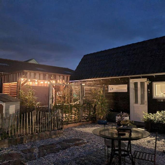 Wellness Chalet Met Jacuzzi, Sauna, Omheinde Tuin, Sint-Annaland Buitenkant foto